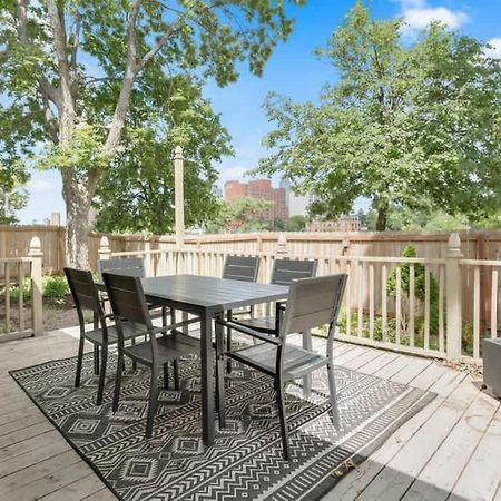 City Oasis Awaits Cozy Dt Home With Hot Tub Vikings Minneapolis Exterior photo